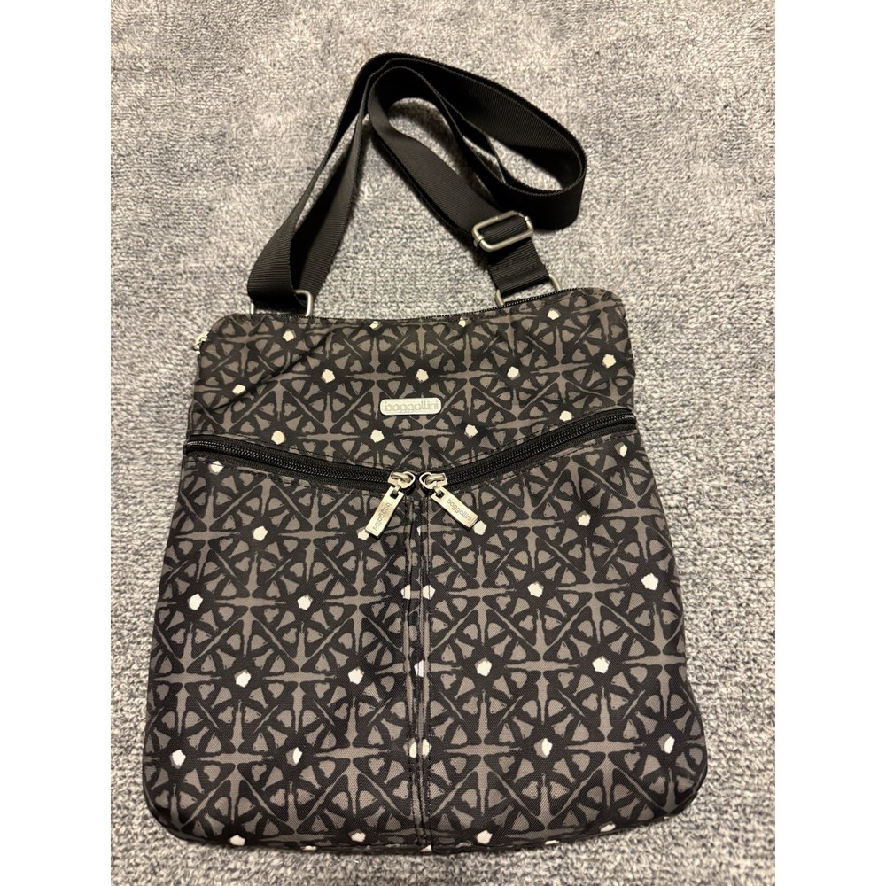Baggallini Horizon Crossbody Bag Black & Gray w/ White Accents & Wristlet